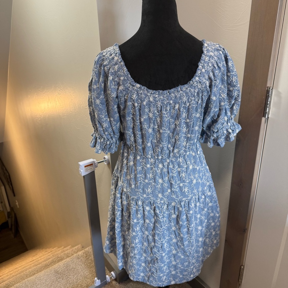 Old Navy Scoop Neck Short Sleeve Ruffle Blue White Embroidered Floral Dress M‎ - Picture 6 of 10